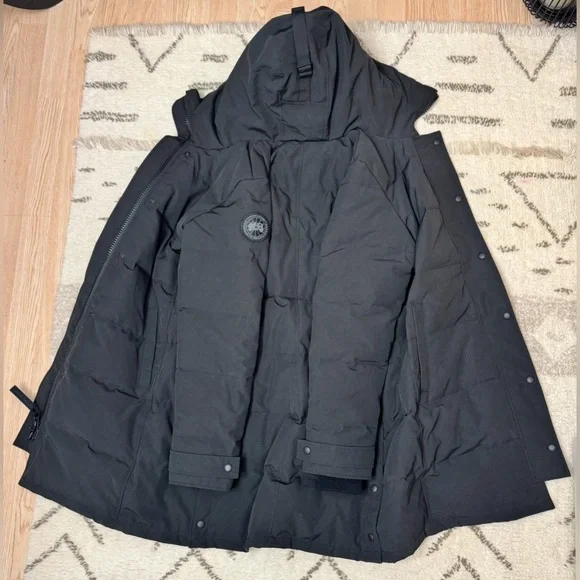 Canada Goose Shelburne Water Resistant 625 Fill Power Down Parka - Picture 11 of 16